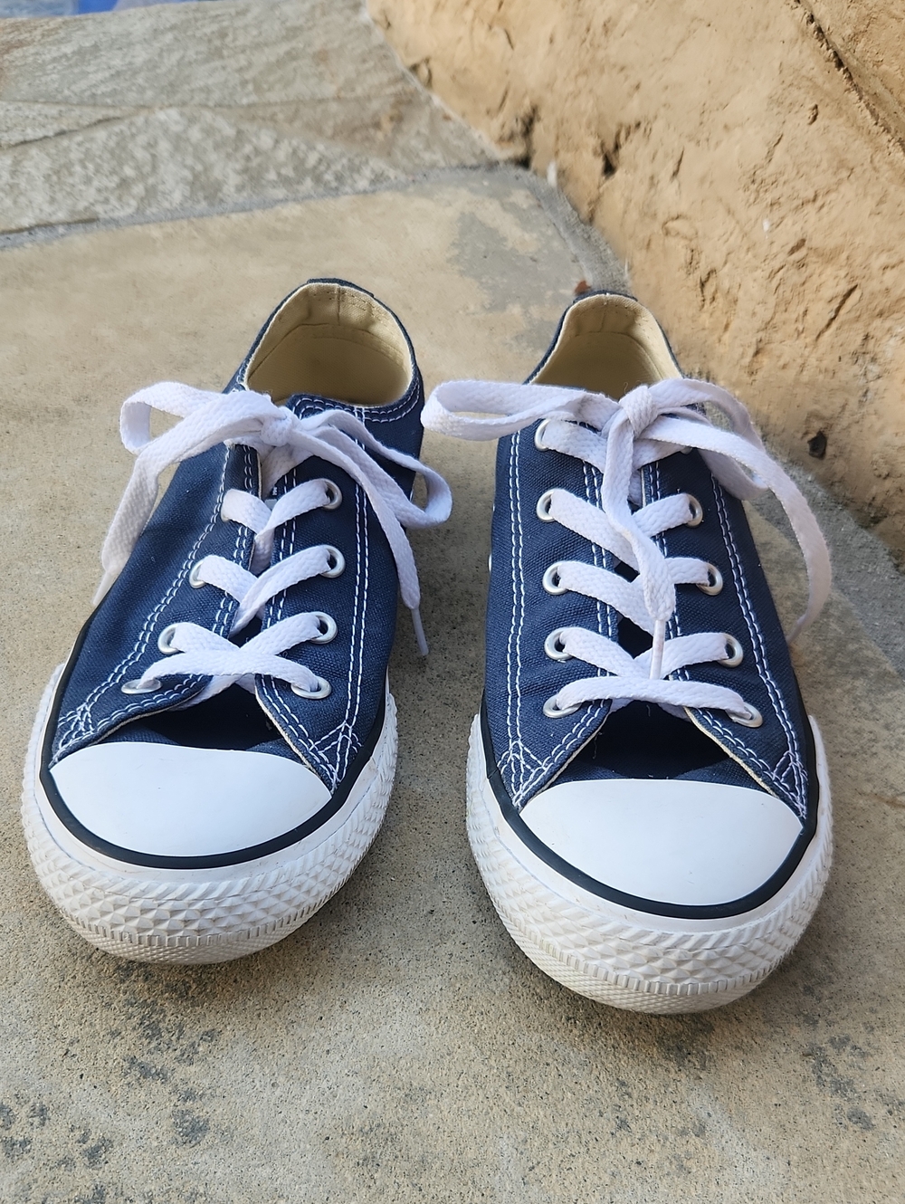 Converse All Star Navy Low Tops Size 2.5